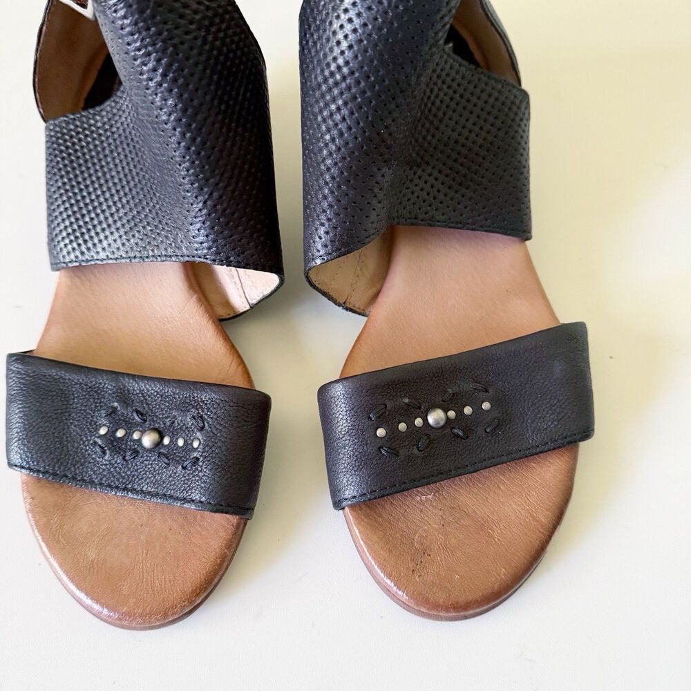 Women's Miz Mooz Leather Cutout Sandals Studded Zipper Black EU Size 38 US 7.5 8 - Picture 2 of 14